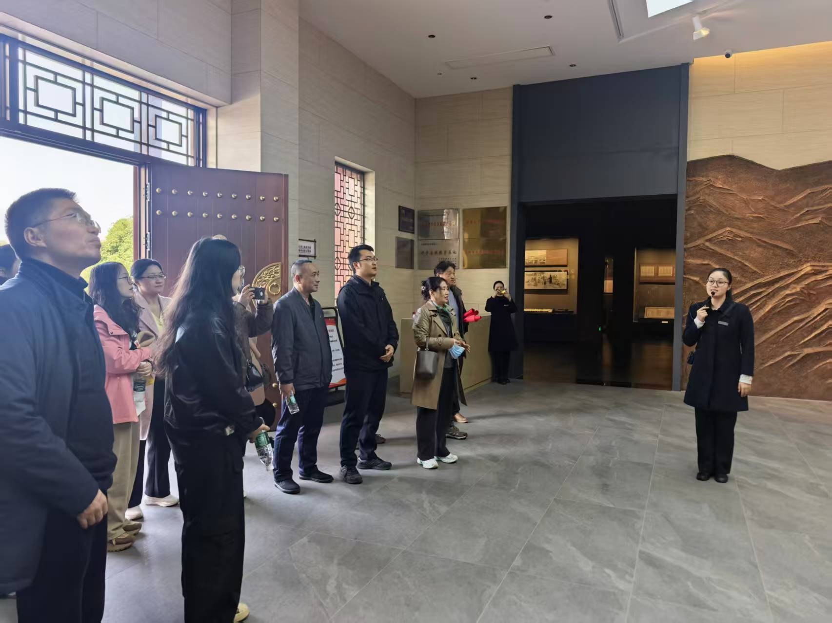 省植物园第五、六党支部赴左宗棠纪念馆开展主题党日活动